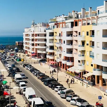 Kontiki Apartamento *